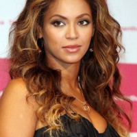 Beyonce Center Parting Long Wavy Curly Hairstyle