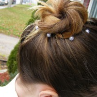 Dip-Highlighted Top-Knot with Pearls