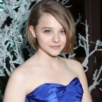 Chloe Grace Moretz Cute Side Parted Bob Haircut for Prom