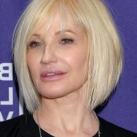 Ellen Barkin Short Graduated Bob Haircut - A-line Bob Cut for Women