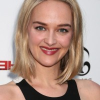 Jess Weixler Medium Blonde Bob Hairstyle