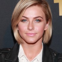 Julianne Hough Cute Short Bob Hairstyle for Women