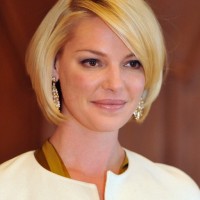 Katherine Heigl Short Sleek Bob Hairstyle with Bangs