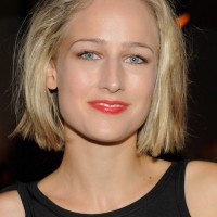 Leelee Sobieski Short Blunt Bob Hairstyle for Girls