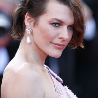 Milla Jovovich Short Choopy Messy Bob Hairstyle