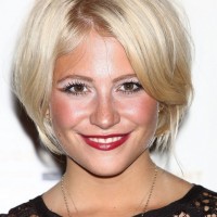 Pixie Lott Layered Bob Hairstyle for Short Hair