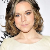 Tina Majorino Jaw Length Wavy Curly Bob Hairstyle