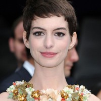 Anne Hathaway Cute Short Pixie Cut with Short Bangs