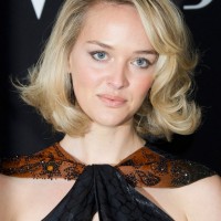 Jess Weixler Short Curly Bob Hairstyle with Bangs