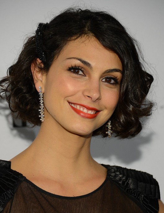 Morena Baccarin Short Curly Bob Hairstyle for Round Faces