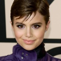 Sami Gayle Cute Side Parted Short Pixie Cut