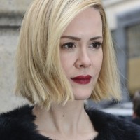 Sarah Paulson Side Parted Short Straight Hairstyle