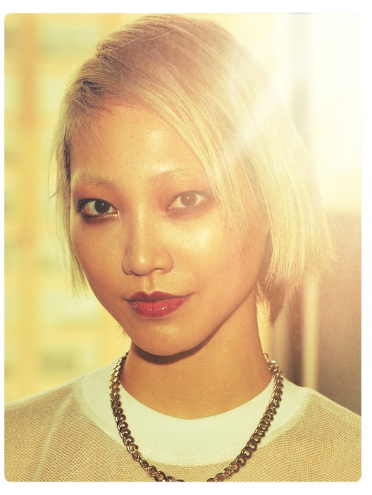 Soo Joo Park Side Parted Short Straight Haircut