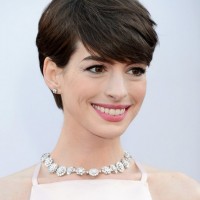 Anne Hathaway Layered Side Parted Haircut with Full Bangs for Short Hair