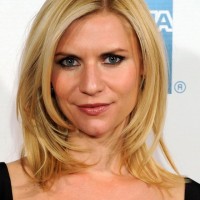Claire Danes Medium Blonde Straight Hairstyle for Women