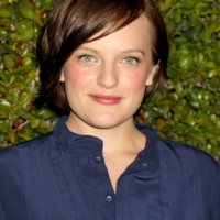 Elisabeth Moss Layered Short Side Part Haircut with Bangs