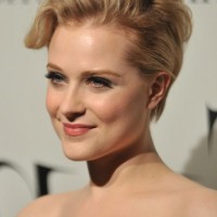 Evan Rachel Wood Elegant Short Layered Razor Cut