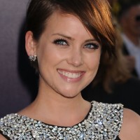 Jessica Stroup Casual Short Side Part Straight Hairstyle with Bangs