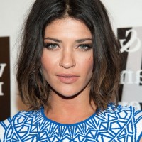 Jessica Szohr Casual Wavy Bob Haircut