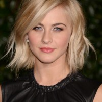 Julianne Hough Short Choppy Wavy Bob Hairstyle with Bangs