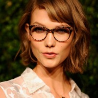 Karlie Kloss Short Messy Wavy Bob Haircut with Bangs