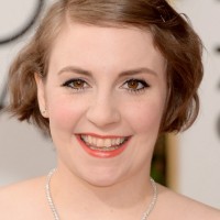 Lena Dunham Short Wavy Hairstyle for Fine Hair