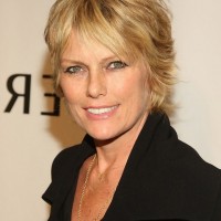 Patti Hansen Short Layered Razor Hairstyle for Women Over 50