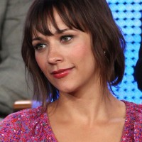 Rashida Jones Chic Simple Short Straight Haircut