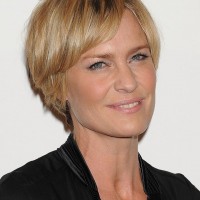 Robin Wright Short Straight Layered Razor Cut with Bangs