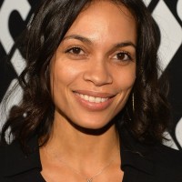 Rosario Dawson Simple Easy Medium Length Curly Hairstyle for Women