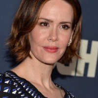 Sarah Paulson Short Brown Hairstyle with Beachy Waves