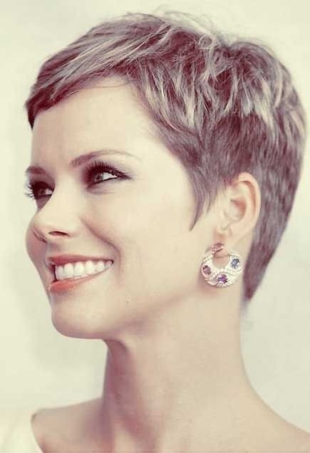 Stylish Short Pixie Hairstyles for Women Over 40 - Short Formal Hairstyles 2015