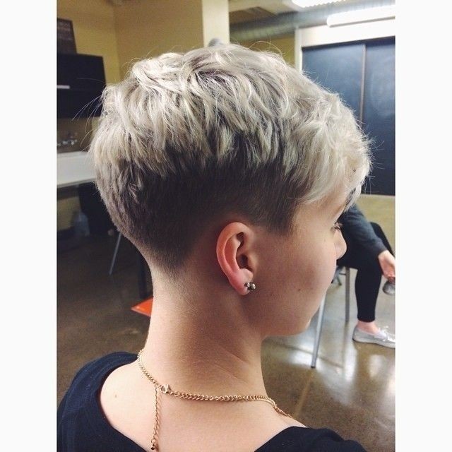 20 Stylish Very Short Hairstyles for Women - Styles Weekly