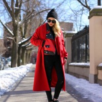 Stunning Red Coat Outfit Idea