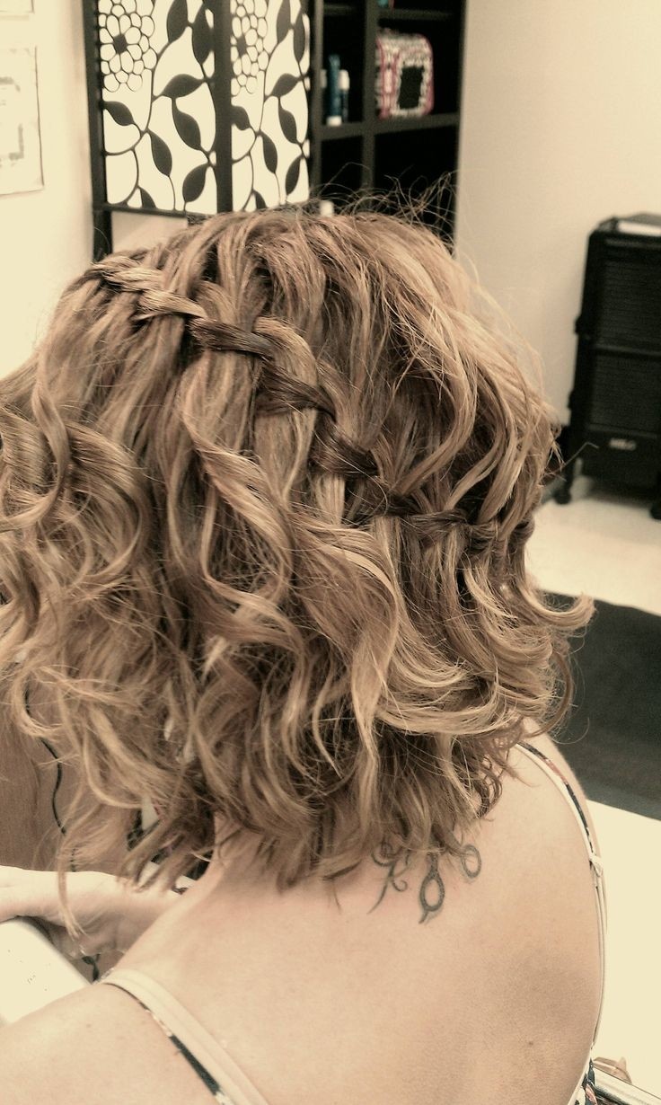 Beautiful Waterfall Braided Hairstyle for Medium Hair