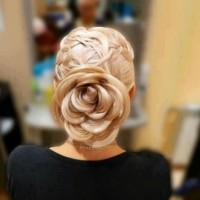 Rose bun