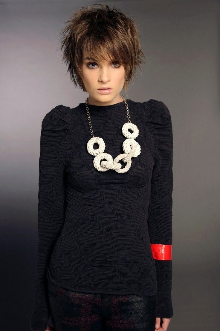 20 Great Short Hairstyles for Thick Hair Styles Weekly