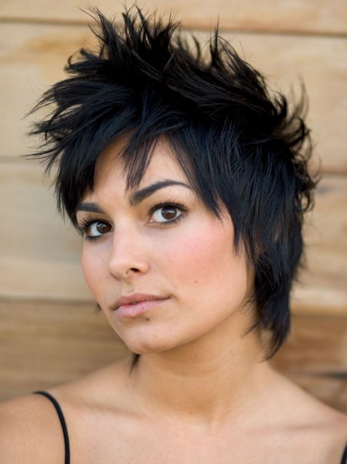 21 short and spiky haircuts for women1