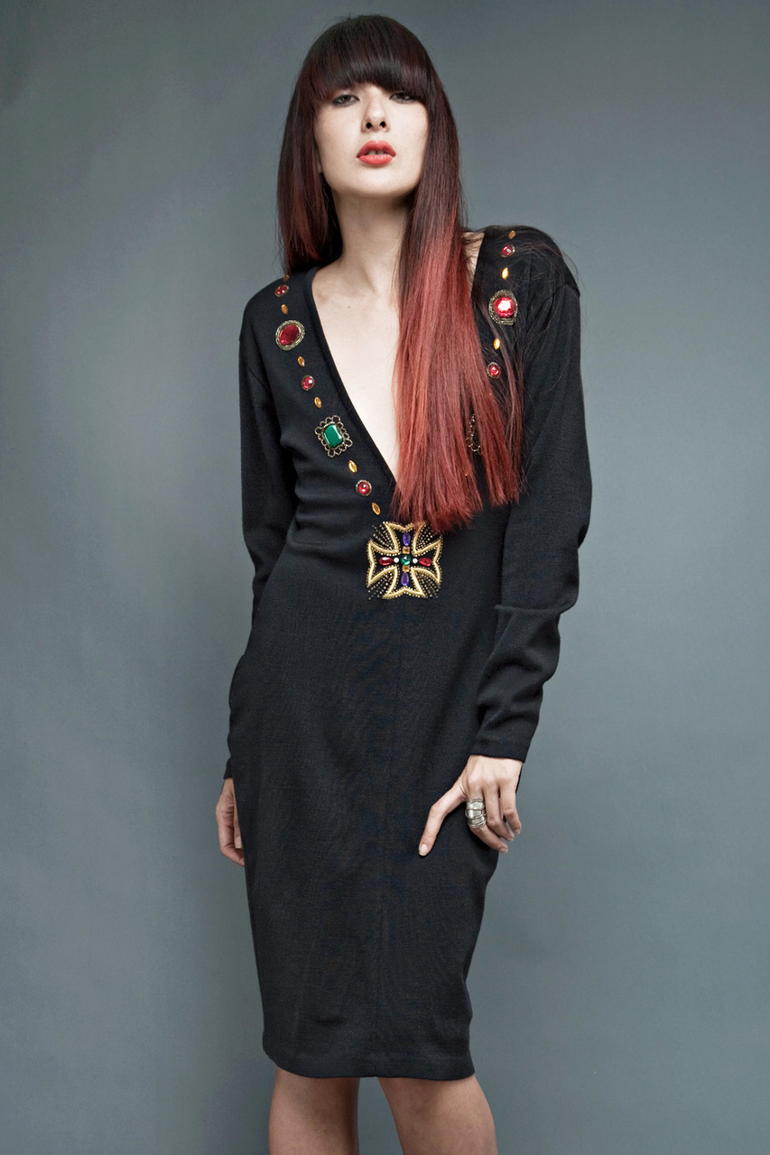 plunging neckline hot