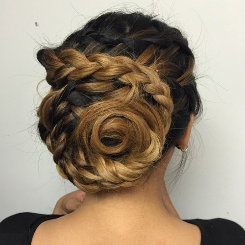 Easy and Pretty Hairstyles A Brunette Won’t Miss