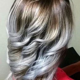Ideas to Have Sliver and White Highlighted Hair Looks