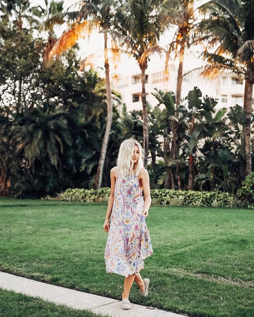 10 Amazing Maxi Dresses For Summer