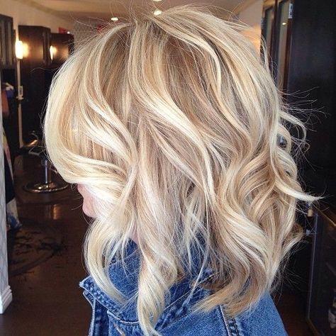 10 Best Medium Length Blonde Hairstyles: Shoulder Length Hair Ideas 2025 - Styles Weekly