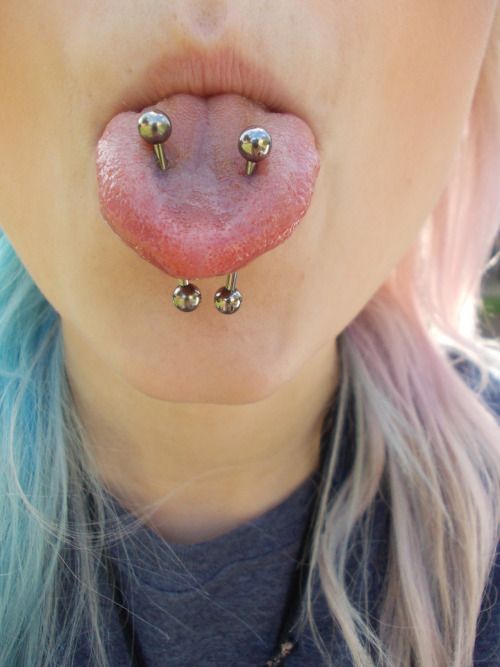 Piercings: All About the Venomous Facial Bites Fashion